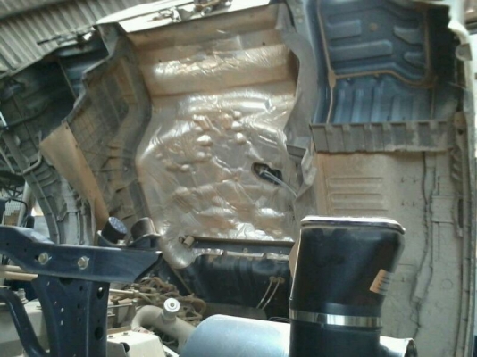 รถฮีโน่ 10  ล้อดั้ม 380 แรงม้า ปี 55  ( ขายแม่ , ลูก )  ,  ( รถวิ่ง 9x,xxx กว่า กม. )  สนใจติดต่อ 081 - 6079515