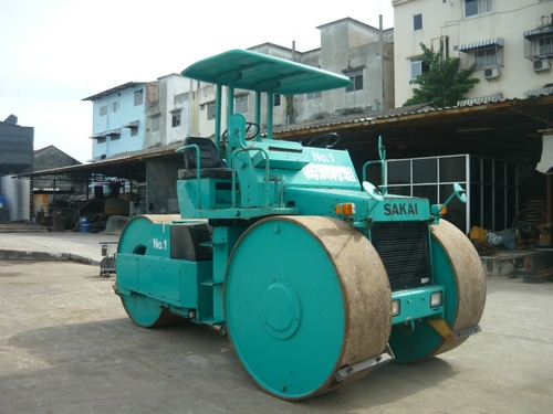 รถบด 3 ล้อเหล็ก Sakai R2 รถนอกนำเข้าจากญี่ปุ่น เพิ่งเหยียบถึงไทย 091 695-6445