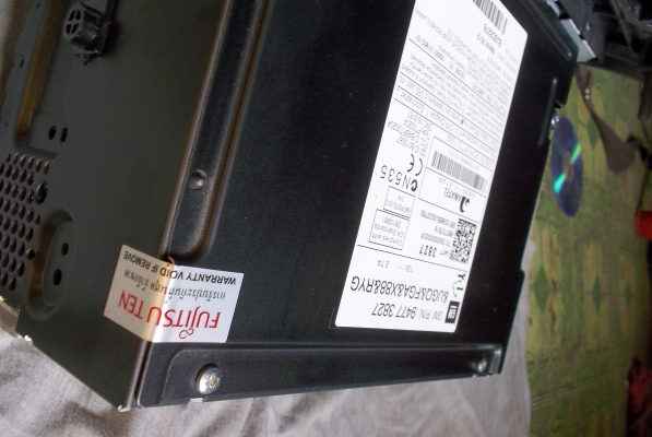 เพือนฝากขาย วิทยุ เชฟหรือดีแมกออนิวก็ไส่ได้อ่านแผ่นปกติไม่โดดพร้อมเล่นUSBมีบูทูสรับโทรที่วิทยุได้ไช้ได้ปกติทุกอย่างคับแผ่นเล่นดีไม่มีปันหา