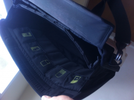 กระเป๋าใส่โน๊ตบุค &amp; เอกสาร Boblbe-e W17