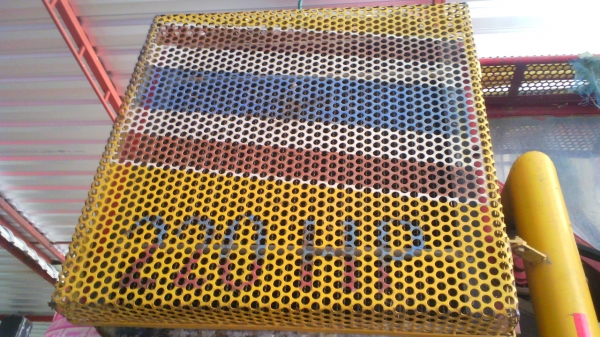 แพ๊คคู่ทั้งสองคันรวด..รถเกี่ยวเกี่ยวเกษตรพัฒนาเจ้าช้างไวไฟกับ สิบล้อสองเพลาเทลเลอร์ นิสสันรถสวย ชอบราคาเท่าไรต่อรองได้ครับ