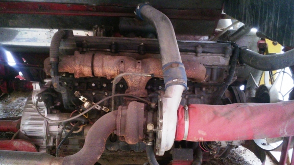 แพ๊คคู่ทั้งสองคันรวด..รถเกี่ยวเกี่ยวเกษตรพัฒนาเจ้าช้างไวไฟกับ สิบล้อสองเพลาเทลเลอร์ นิสสันรถสวย ชอบราคาเท่าไรต่อรองได้ครับ