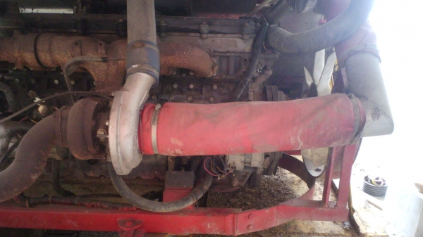 แพ๊คคู่ทั้งสองคันรวด..รถเกี่ยวเกี่ยวเกษตรพัฒนาเจ้าช้างไวไฟกับ สิบล้อสองเพลาเทลเลอร์ นิสสันรถสวย ชอบราคาเท่าไรต่อรองได้ครับ