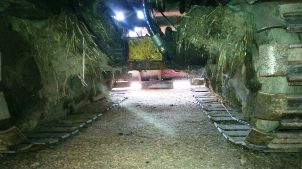 แพ๊คคู่ทั้งสองคันรวด..รถเกี่ยวเกี่ยวเกษตรพัฒนาเจ้าช้างไวไฟกับ สิบล้อสองเพลาเทลเลอร์ นิสสันรถสวย ชอบราคาเท่าไรต่อรองได้ครับ