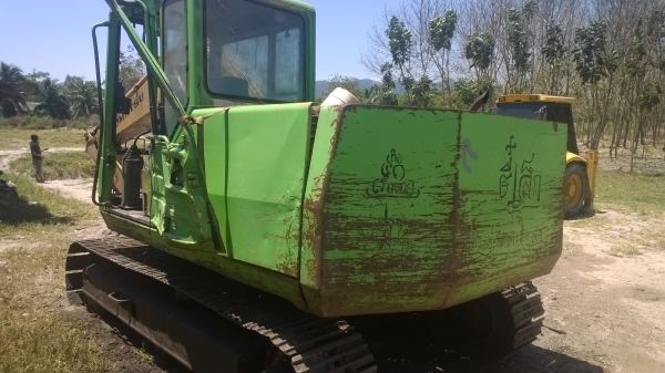 PC120-5 คีบไม้-เหล็ก เครื่องเดิม ปั้มเดิม แน่นๆ เอวดีแน่นๆ ช่วงล่างสวยใช้ได้..บุ้งกี้และหัวคีบ..เลือกอย่างใดอย่างหนึ่ง...