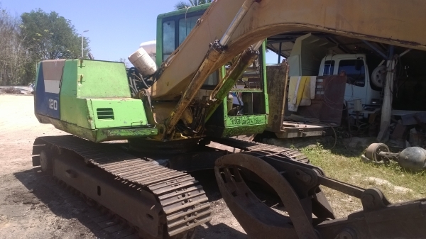 PC120-5 คีบไม้-เหล็ก เครื่องเดิม ปั้มเดิม แน่นๆ เอวดีแน่นๆ ช่วงล่างสวยใช้ได้..บุ้งกี้และหัวคีบ..เลือกอย่างใดอย่างหนึ่ง...