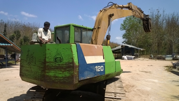 PC120-5 คีบไม้-เหล็ก เครื่องเดิม ปั้มเดิม แน่นๆ เอวดีแน่นๆ ช่วงล่างสวยใช้ได้..บุ้งกี้และหัวคีบ..เลือกอย่างใดอย่างหนึ่ง...