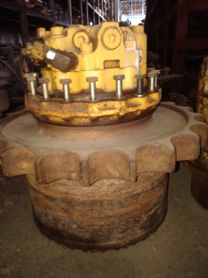 ชุดเดินKOMATSU PC 120-3.  Pc200-5