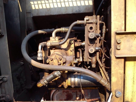 รถบด2เพลาสั่นสะเทือนCAT CS533C รถสวยสภาพดี(รถของบ.รับเหมา) เอกสารเล่มพร้อมโอน...