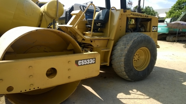 รถบด2เพลาสั่นสะเทือนCAT CS533C รถสวยสภาพดี(รถของบ.รับเหมา) เอกสารเล่มพร้อมโอน...