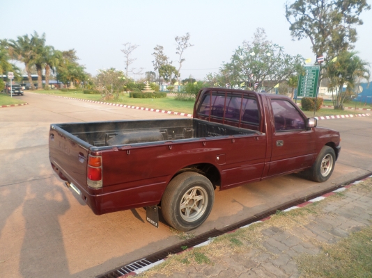 ขายกระบะอีซูซุตอนเดียว ISUZU TFR มังกรทอง ปี38/1995..รถบ้านเดิมๆเก็บสีมาใหม่...เครื่องดีแน่นๆแรงดีไม่ไอไม่จามประหยัดน้ำมันสุดๆช่วงล่างดีครัชชีสวยไม่มีผุ .... เอกสารพร้อมโอน+ภาษีเต็มขาดสิงหาคม57+สีแดงมะเมี๋ยว+แอร์เย็น+ชีดี+ยางดี4เส้น+ รถสภาพพร้อมใช้งานครับ