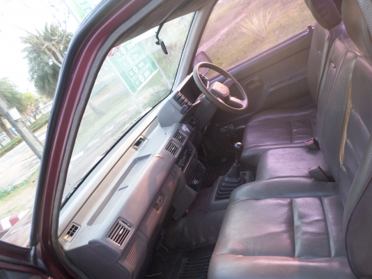 ขายกระบะอีซูซุตอนเดียว ISUZU TFR มังกรทอง ปี38/1995..รถบ้านเดิมๆเก็บสีมาใหม่...เครื่องดีแน่นๆแรงดีไม่ไอไม่จามประหยัดน้ำมันสุดๆช่วงล่างดีครัชชีสวยไม่มีผุ .... เอกสารพร้อมโอน+ภาษีเต็มขาดสิงหาคม57+สีแดงมะเมี๋ยว+แอร์เย็น+ชีดี+ยางดี4เส้น+ รถสภาพพร้อมใช้งานครับ