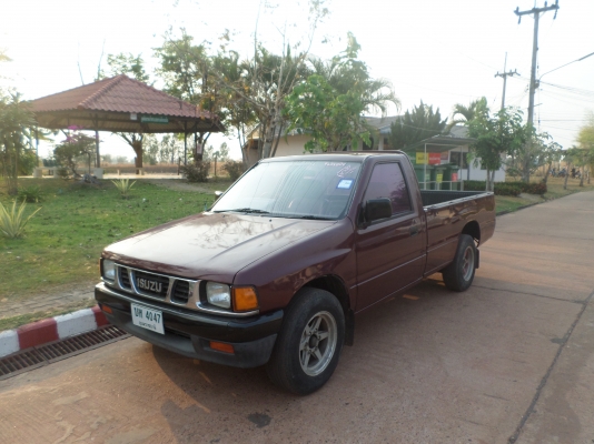 ขายกระบะอีซูซุตอนเดียว ISUZU TFR มังกรทอง ปี38/1995..รถบ้านเดิมๆเก็บสีมาใหม่...เครื่องดีแน่นๆแรงดีไม่ไอไม่จามประหยัดน้ำมันสุดๆช่วงล่างดีครัชชีสวยไม่มีผุ .... เอกสารพร้อมโอน+ภาษีเต็มขาดสิงหาคม57+สีแดงมะเมี๋ยว+แอร์เย็น+ชีดี+ยางดี4เส้น+ รถสภาพพร้อมใช้งานครับ