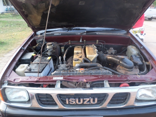 ขายกระบะอีซูซุตอนเดียว ISUZU TFR มังกรทอง ปี38/1995..รถบ้านเดิมๆเก็บสีมาใหม่...เครื่องดีแน่นๆแรงดีไม่ไอไม่จามประหยัดน้ำมันสุดๆช่วงล่างดีครัชชีสวยไม่มีผุ .... เอกสารพร้อมโอน+ภาษีเต็มขาดสิงหาคม57+สีแดงมะเมี๋ยว+แอร์เย็น+ชีดี+ยางดี4เส้น+ รถสภาพพร้อมใช้งานครับ