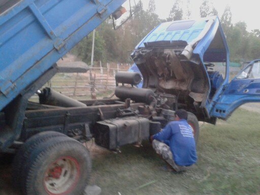 isuzu 100แรงดั้ม3คิว 4bc1 มีเครื่องเสียงด้วยเอกสารพร้อมโอนต่อรองใด้ครับ