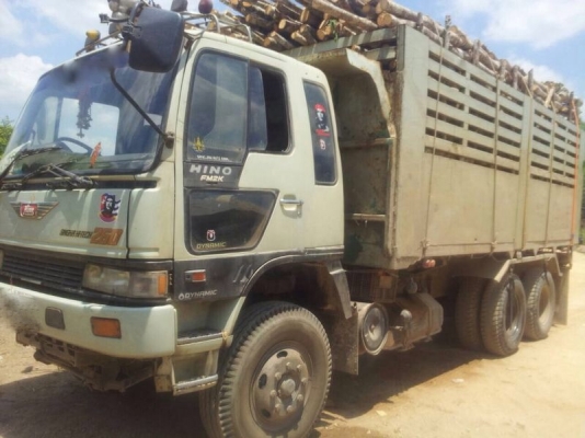 รถฮีโน่ 10 ล้อดั้ม  FM2K  260 แรงม้า.   สนใจติดต่อ 081 - 6079515  ( ลดแล้ว เหลือ 1,100,000 บาท. )