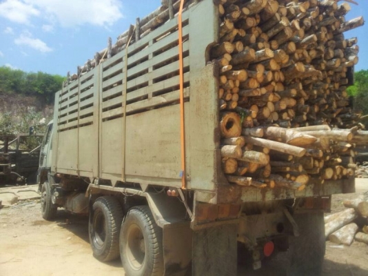 รถฮีโน่ 10 ล้อดั้ม  FM2K  260 แรงม้า.   สนใจติดต่อ 081 - 6079515  ( ลดแล้ว เหลือ 1,100,000 บาท. )