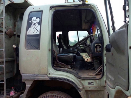 รถฮีโน่ 10 ล้อดั้ม  FM2K  260 แรงม้า.   สนใจติดต่อ 081 - 6079515  ( ลดแล้ว เหลือ 1,100,000 บาท. )