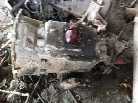 ขายเครื่อง Hino EH700 มีปั้มลม พร้อมเกียร์