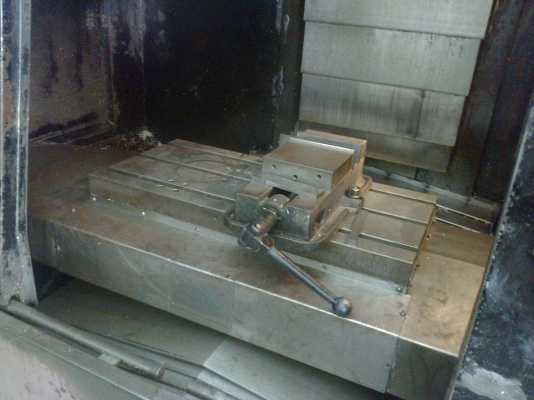 CNC MACNINING CENTER 400x650 YANG พร้อมใช้งาน