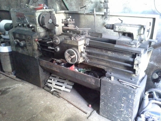 เครื่องกลึง TASHING 5 ฟุต รุ่น TS 700B เกียร์บล็อค 3 เพลา มีเบรค ไต้หวัน