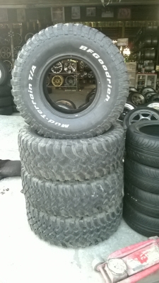 ขายแล้วครับยางMUD BF 33x12.5 ขอบ15ชุดละ6500 ขายแล้วครับยางMUD BF 33x12.5 ขอบ15ชุดละ6500