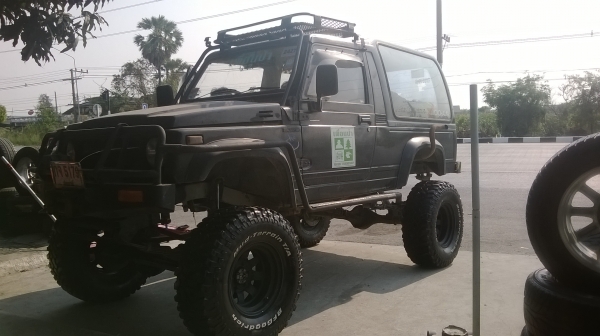 ขายแล้วครับยางMUD BF 33x12.5 ขอบ15ชุดละ6500 ขายแล้วครับยางMUD BF 33x12.5 ขอบ15ชุดละ6500