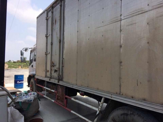 องการขายรถอีซุเอ็ฟทีอาเครื่องดีคัชซีสวยตู้3บานมีลิปท้ายติดต่อด่วนบริสัทขายเอง