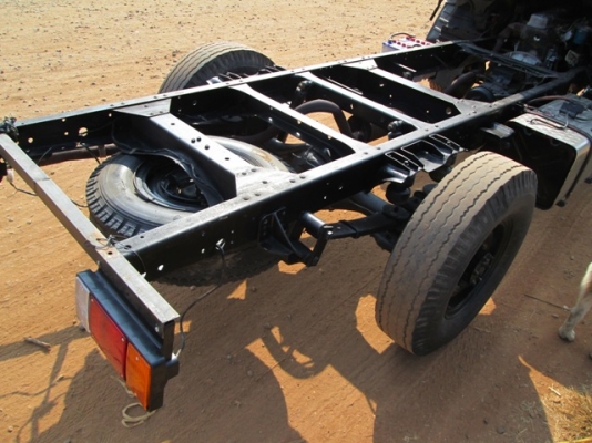 ขาย 4ล้อกลาง ISUZU TL หัวการ์ตูน