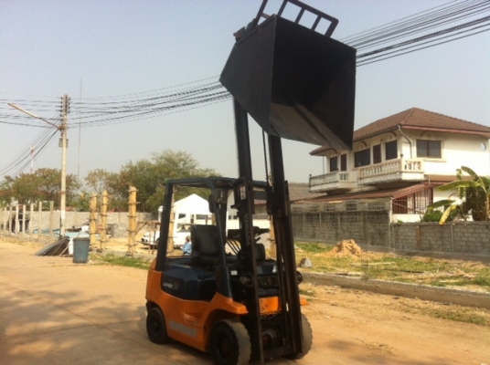 ขายฟอร์คลิฟต์ TOYOTA 7FG15 ( SPECS JAPAN )  เกียร์ AT  , HINHFORK  เสา 3 M ขอบคุณมากครับคุณบอย กทม