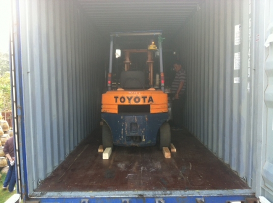 ขายฟอร์คลิฟต์ TOYOTA 5FG30  3 TON เกียร์ MT, เสาสูง 3 M  สภาพพร้อมใช้งาน ++ขอบคุณมากครับ คุณปั้ม จากโคราช