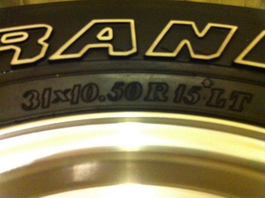 ขายล้อ 15 off road พร้อมยาง 31 all ปี 2012