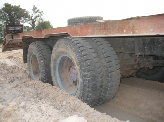 ขาย  หาง เครื่อง 6BD1  165 แรง  330,000 บาท