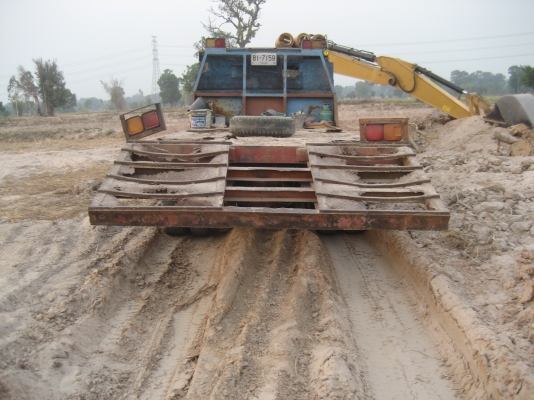 ขาย  หาง เครื่อง 6BD1  165 แรง  330,000 บาท