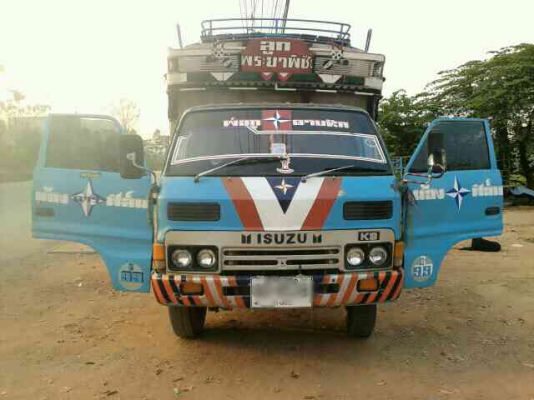 ขายหกล้อ Isuzu KS เครื่อง 4BD1 110แรง ฝาขาว กระบะยาว 4.30 เมตร ทะเบียนพร้อม