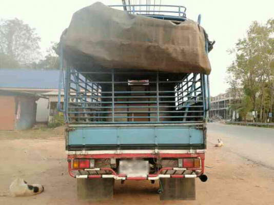 ขายหกล้อ Isuzu KS เครื่อง 4BD1 110แรง ฝาขาว กระบะยาว 4.30 เมตร ทะเบียนพร้อม