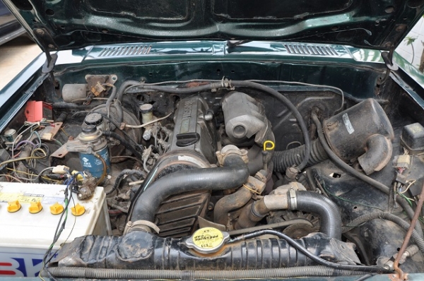 ขาย NISSAN 720 วางเครื่องใหม่เป็นเครื่อง NISSAN LD20 ดีเซลแห้งๆ สุดประหยัด พร้อมใช้งาน