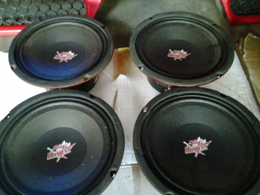 เครื่องเสียงชุดใหญ่ให้ทั้งชุด