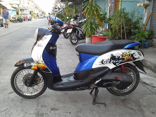 Fino ปี 53 ท่ออาร์ม สีน้ำเงิน ขาว ชุดสีสวย เครื่องแน่นๆ ทดลองขับได้จ้า เอกสารครบ