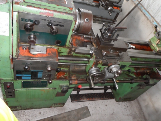 ขายครับขายเครื่องกลึง 5.5 ฟุต ไต้หวัน ยี่ห้อ tmc 400*800 สี่เพลาตัด มีเบรค สภาพพร้อมใช้ 85000 บาท 0814583376 ช่างเอกมีบริการจัดส่งทั่วประเทศ