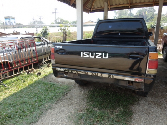 ขายอีซูซุ โรดิโอ 4X4 สีดำ ปี 37 เครื่อง 2500 รถบ้านใช้เอง ขายอีซูซุ โรดิโอ 4X4 สีดำ ปี 37 เครื่อง 2500 รถบ้านใช้เอง