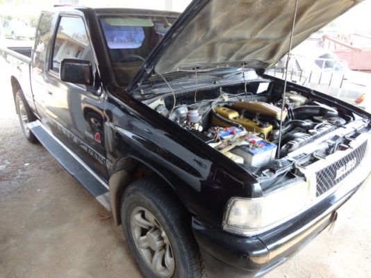 ขายอีซูซุ โรดิโอ 4X4 สีดำ ปี 37  เครื่อง 2500  รถบ้านใช้เอง