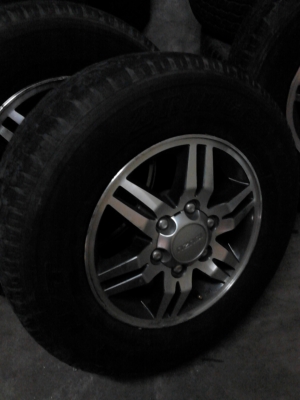 ขาย แม็ก HILANDER พร้อมยาง  BRIDGESTONE DUELER H/T ขาย 4 ล้อ  TEL..081-427-3941