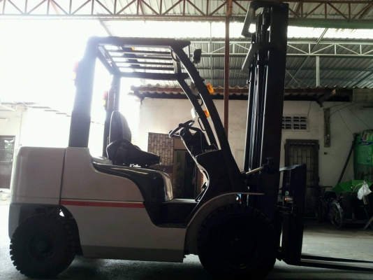 nissan2.5ton เกียร์ ออโต้