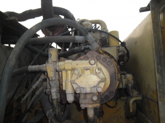 แมคโค KOMATSU