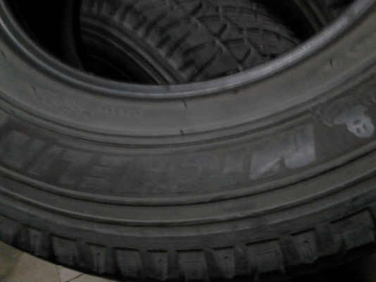 225/70R15 MICHELIN LATITUDE ขายชุด 4 เส้น TEL.081-427-3941
