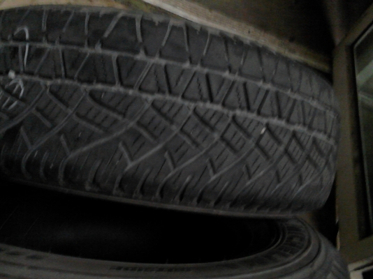 225/70R15 MICHELIN LATITUDE ขายชุด 4 เส้น TEL.081-427-3941