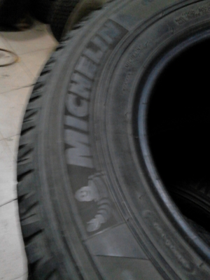 225/70R15 MICHELIN LATITUDE ขายชุด 4 เส้น TEL.081-427-3941