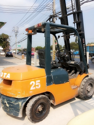 TOYOTA7FD35J ขนาด3.5ตันรุ่นประหยัด เสา4เมตร เครื่องดีเซล2Zเกียร์ออร์โต้