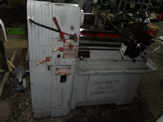 ขายครับขายเครื่องกลึงคุณภาพจากประเทศ อังกฤษ ขนาด 4 ฟุต สองเพลา รูผ่าน 1.2" สวิงผ่านราง 10" ยันศูนย์เพลา 20" กลึงเกลียว เดินฟิตได้ปกติ สวย พร้อมใช้ ไฟ 380V 38000 บาท 0814583376 ช่างเอก มีบริการจัดส่งทั่วประเทศ